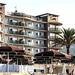 Hotel Grand 4*