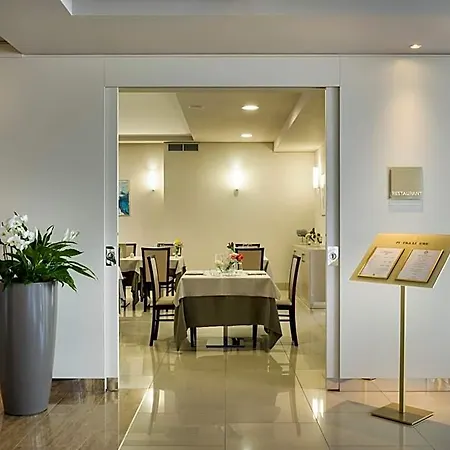 Grand Hotel 4*