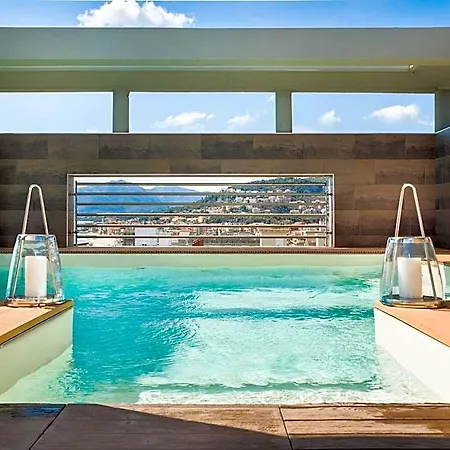 Grand Hotel 4*